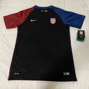 NWT! 2016 NikeYouth XL USMNT Jersey Brand New